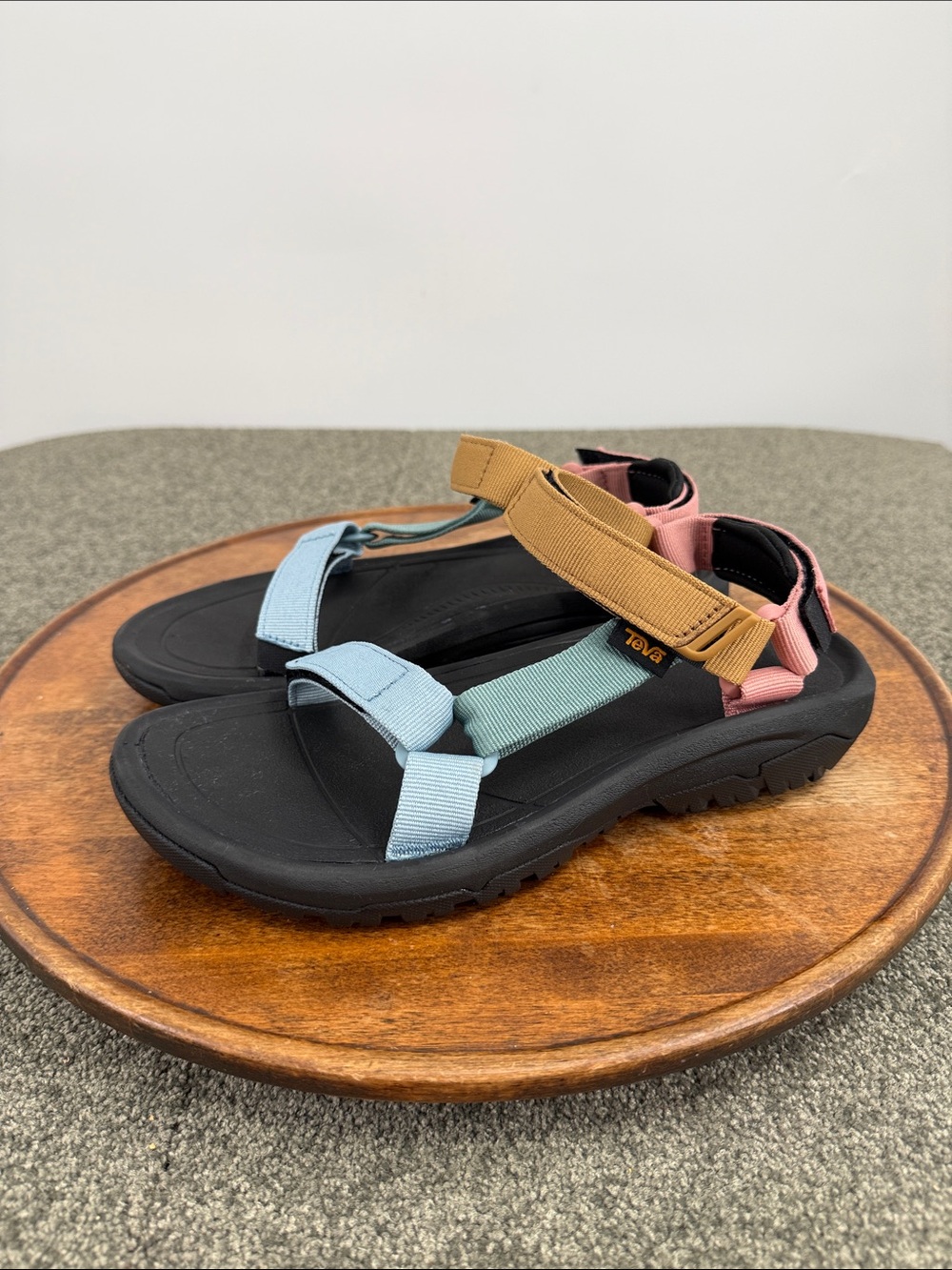Teva Sandals Wm 8 Colorblock Strappy Hiking Camping Summer Water